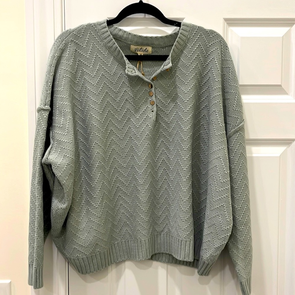 Women’s sweater by Listicle size L